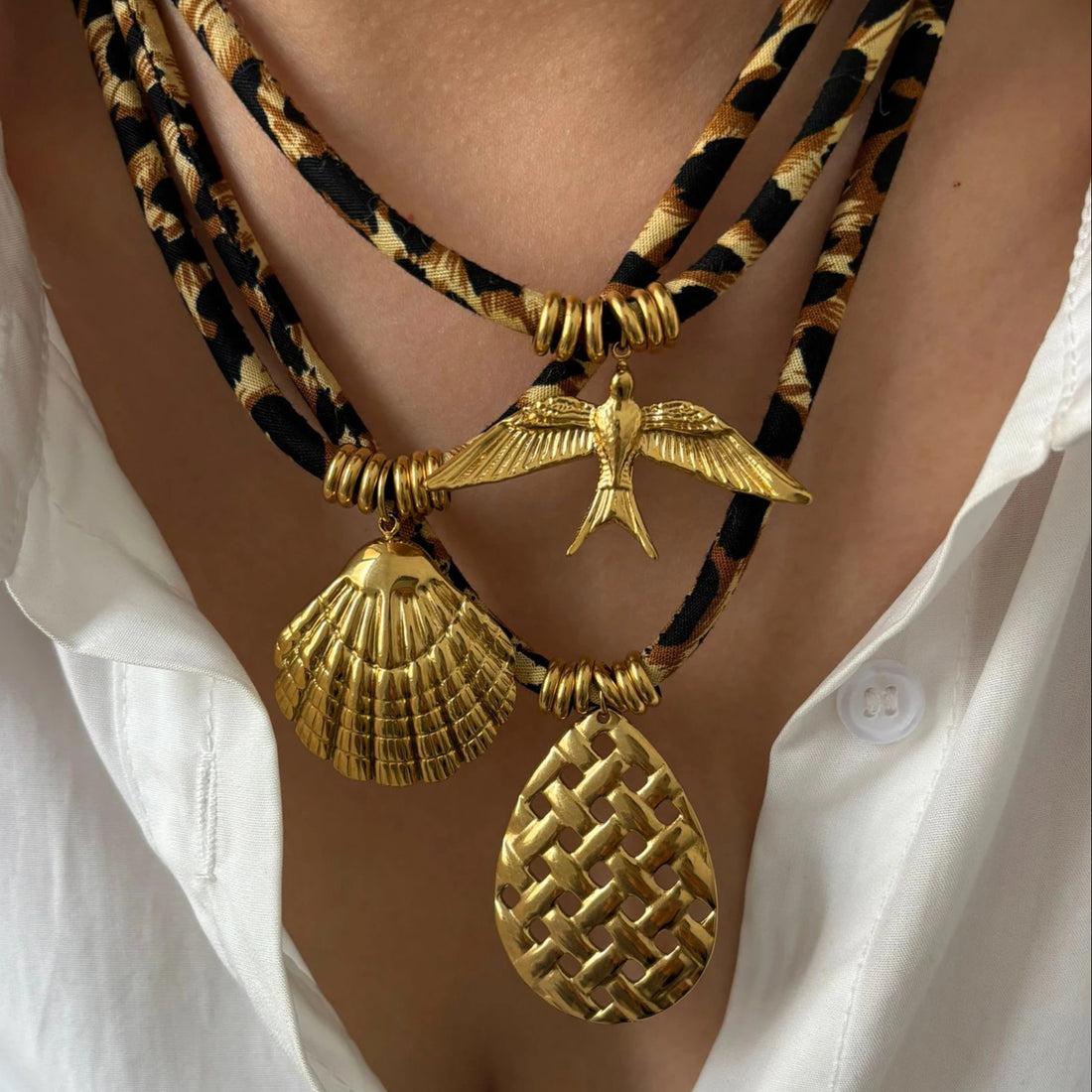 Gold Plated Pendant Leopard Cord Necklace DP25E818