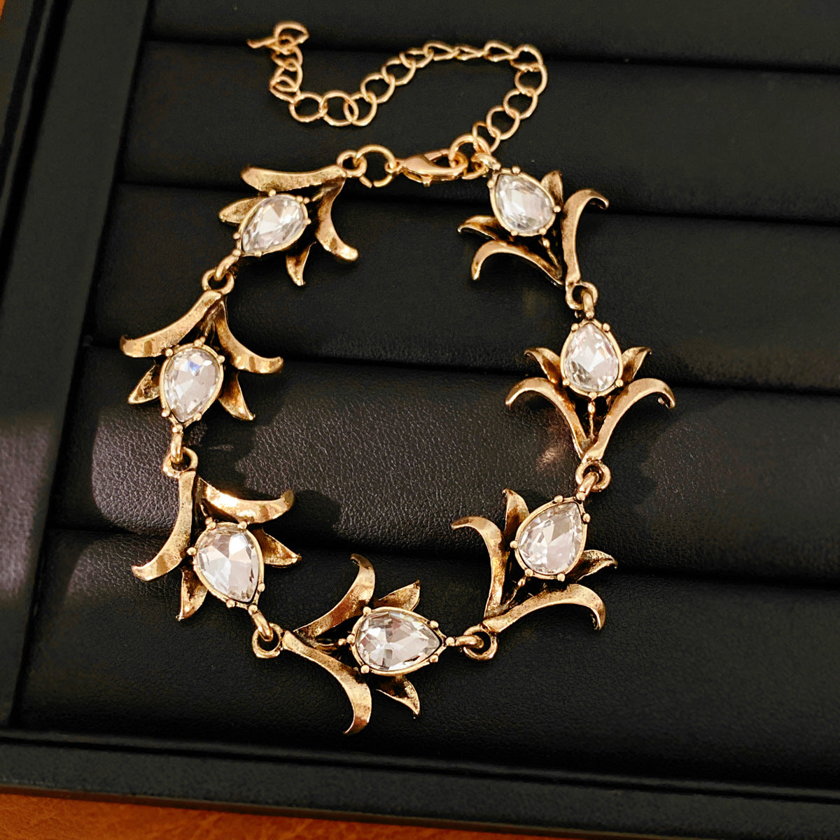 Vintage Gold Plated Rhinestone Pearl Pendant Necklace 6W6JNC913