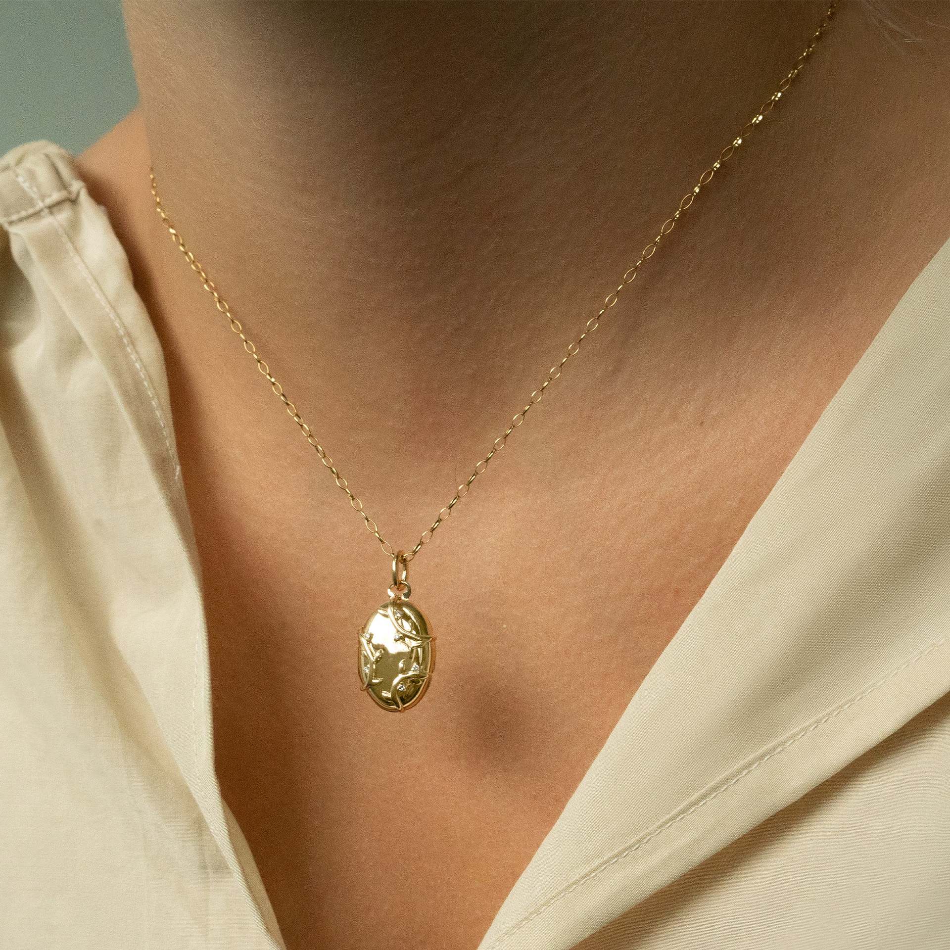 Gold Plated Oval Pendant Necklace - DippedShop Wholesale - #8467