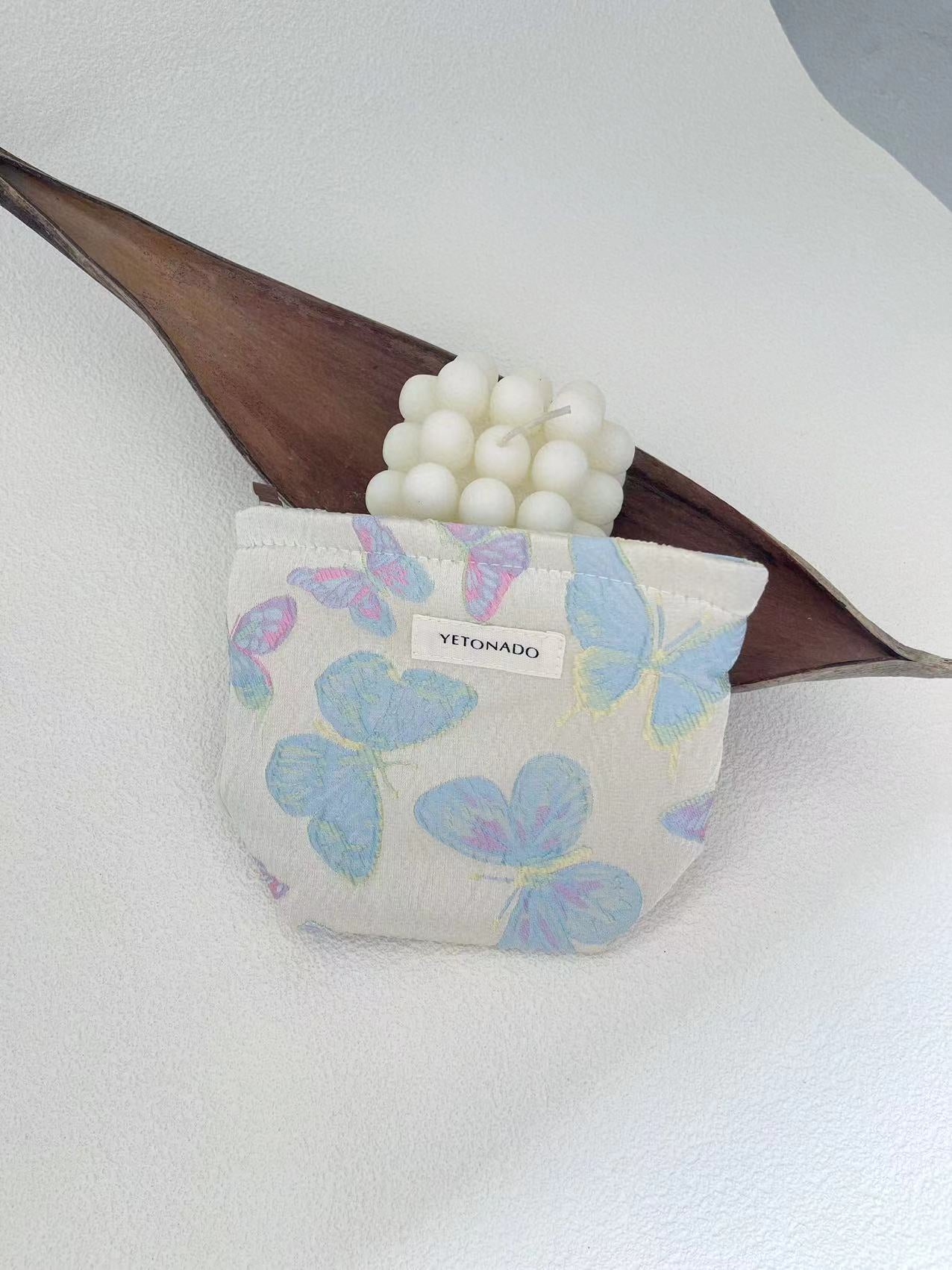 Butterfly Embossed Portable Travel Coametic Bag MK2BW6W10BOB405