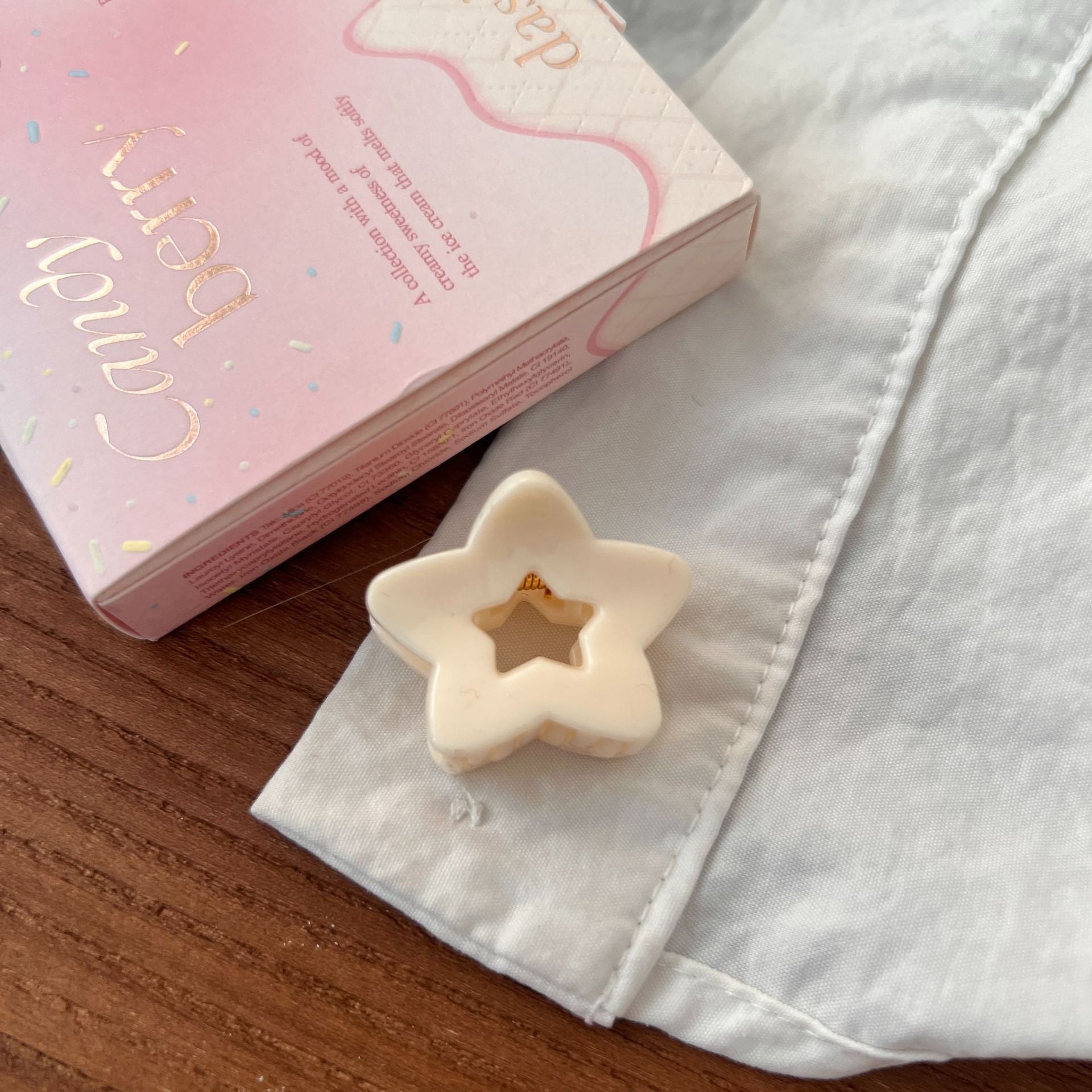 Minimalist Solid Color Hollow Star Hair Clip 8AS6HCP390L
