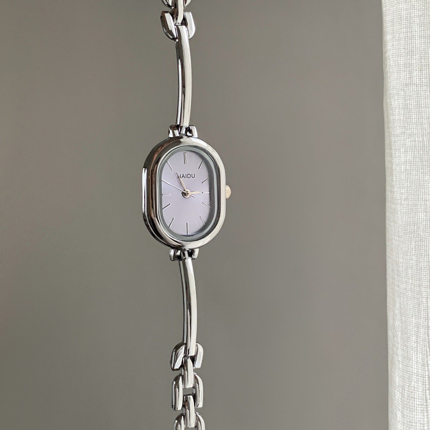 Oval Dial Bracelet Watch - DippedShop Wholesale - #6131