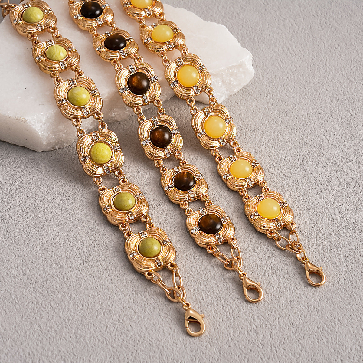 Vintage Gold Plated Rhinestones Chain Bracelets 6W6JBR631