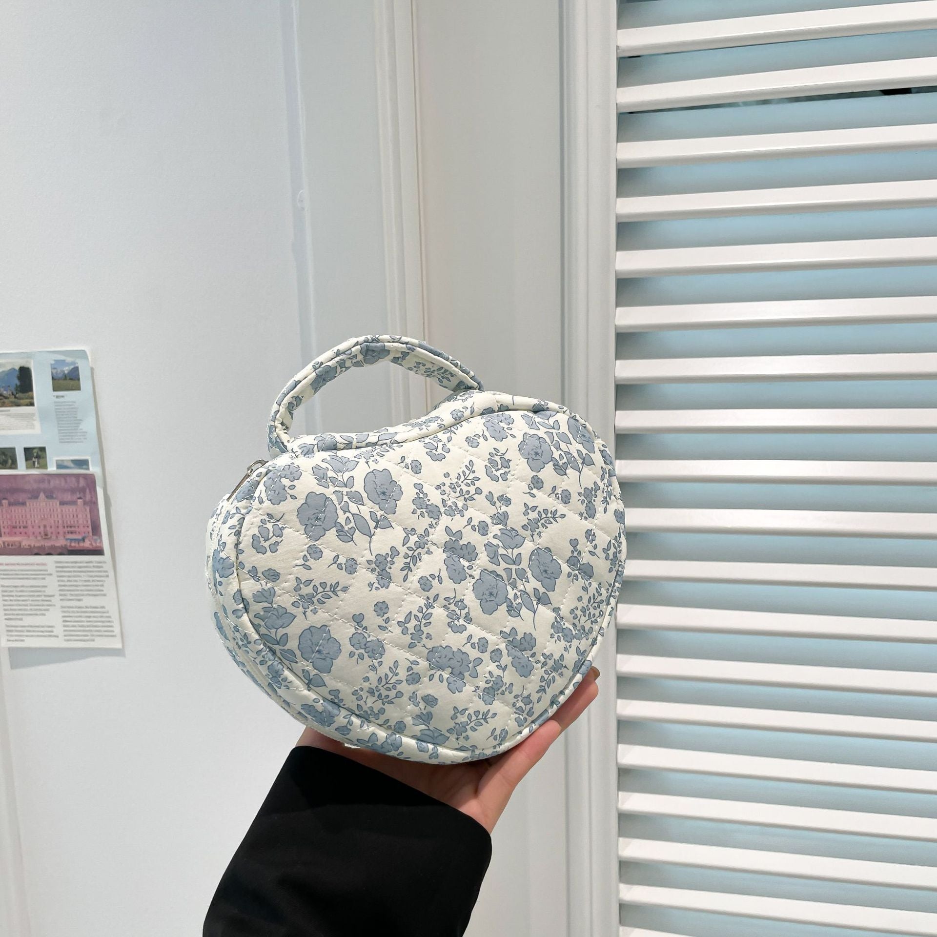 Floral Quilted Cosmetic Bag - DippedShop Wholesale - #0851