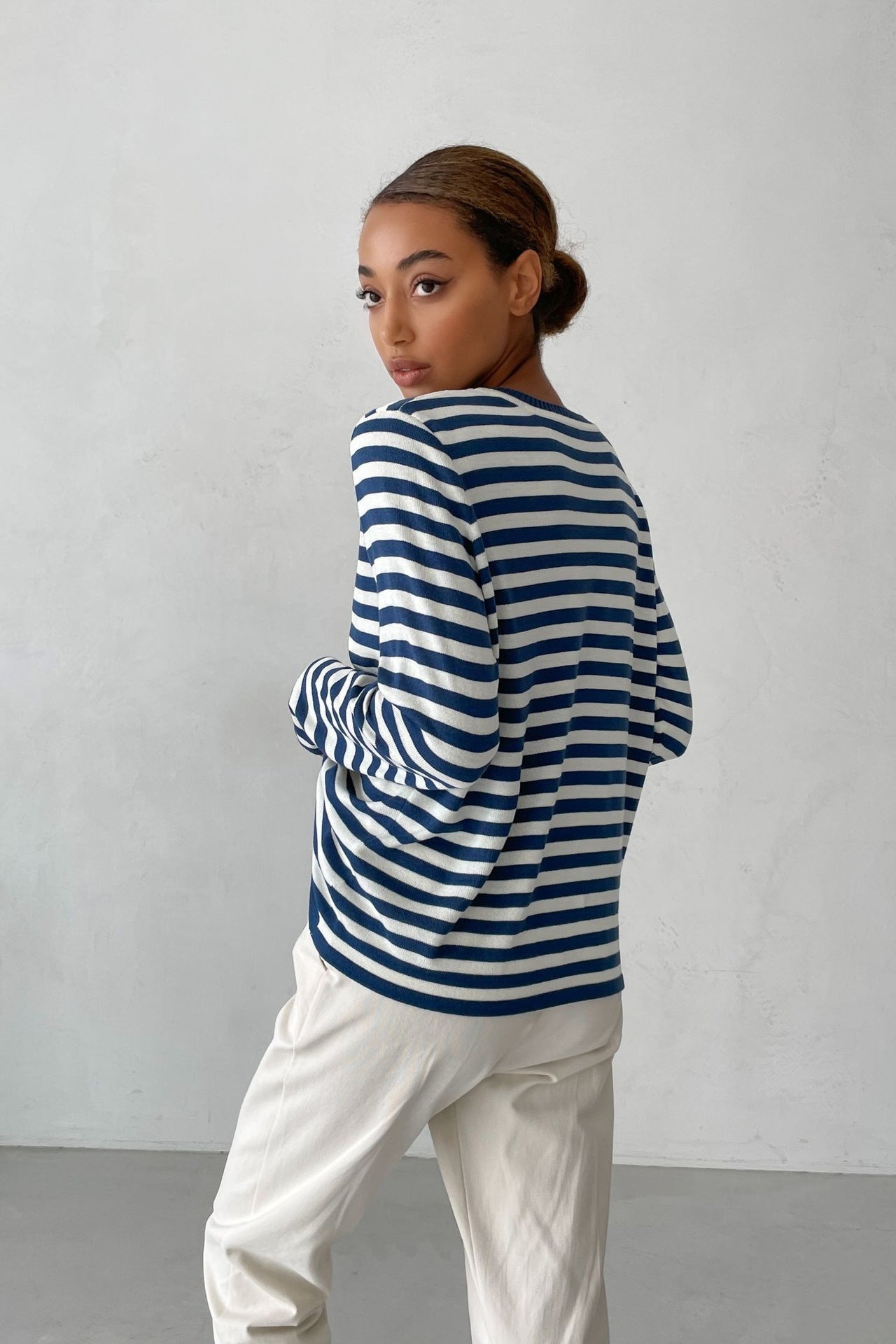 Round Collar Stripe Sweater - DippedShop Wholesale - #6227