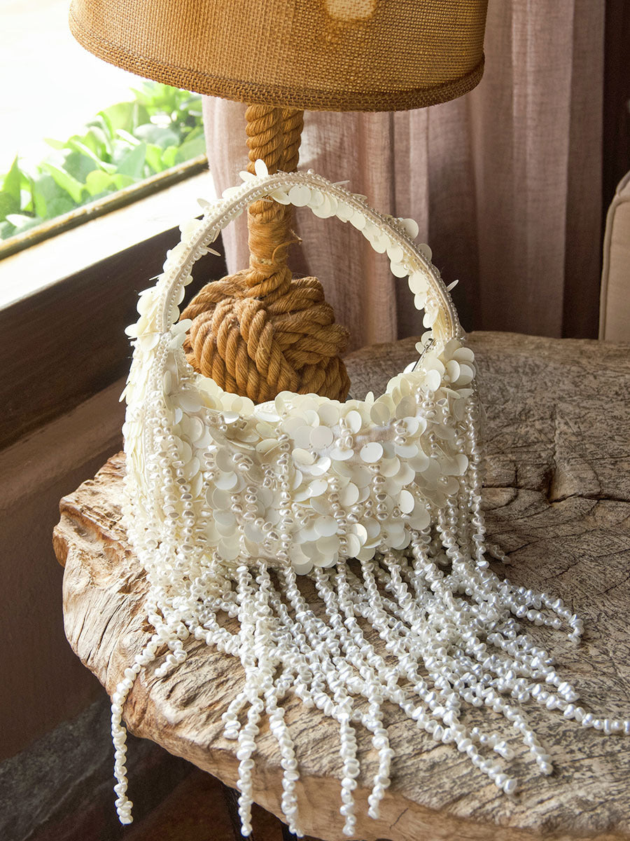 Minimalist Shell Beaded Tassel Evening Handbag 8BW6BBG418