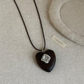 Vintage Wooden Heart Pendant Choker Necklace 6W6JNC382L