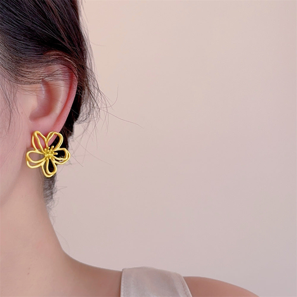 Hollow Out Flower Stud Earrings - DippedShop Wholesale - #9011
