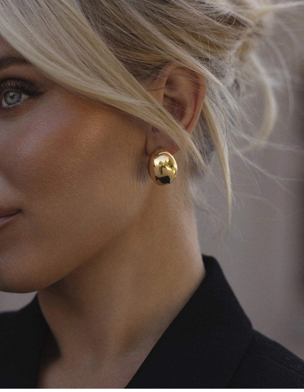 Chunky Gold Plated Semicircle Stud Earring 6W6JER573