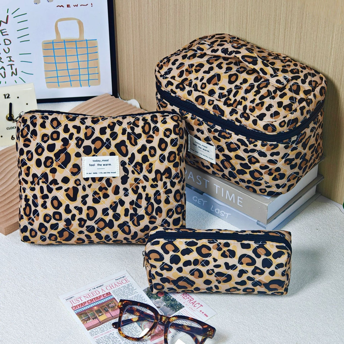 Large Capacity Leopard Print Quilted Makeup Bag DP25H557