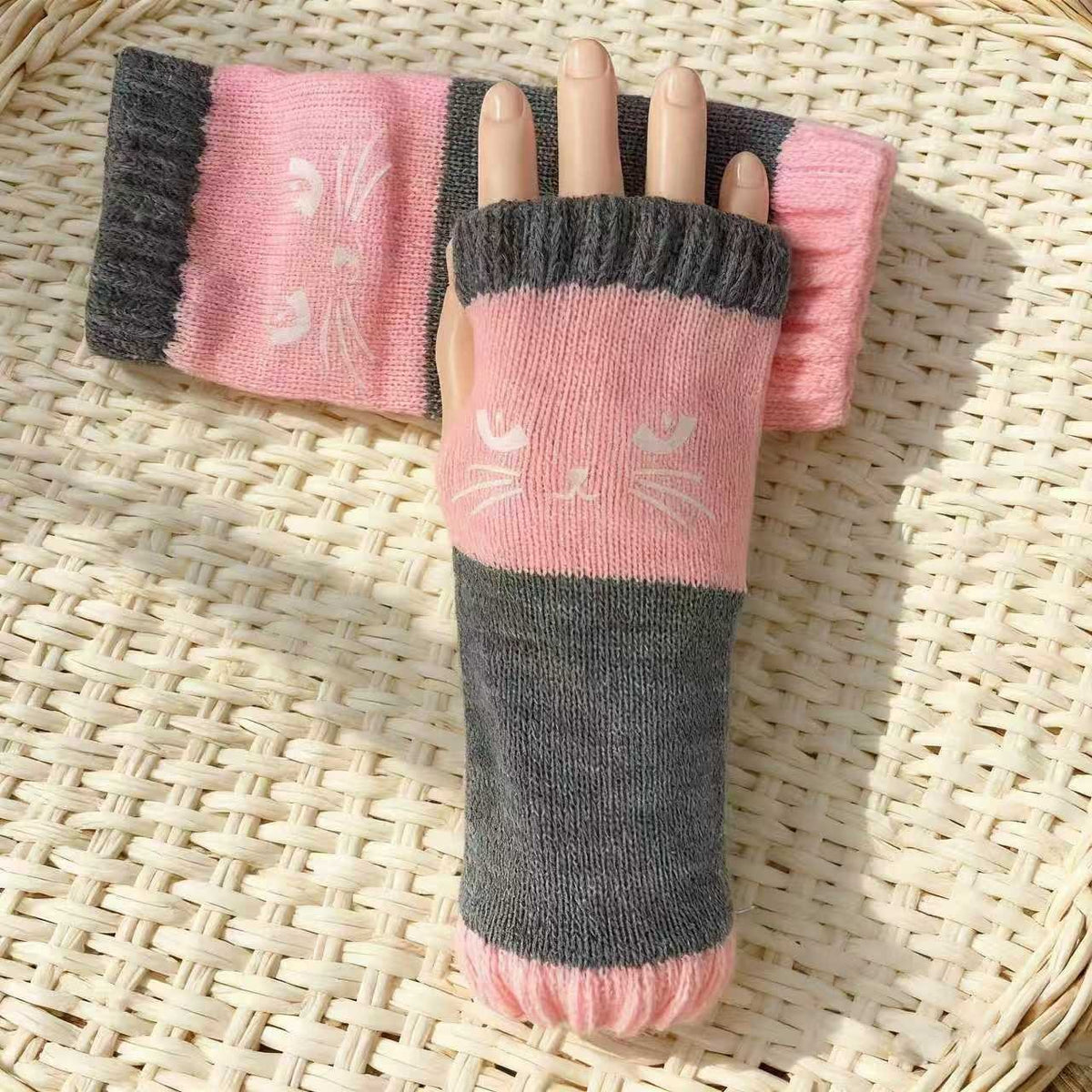 Cat Print Fingerless Gloves - DippedShop Wholesale - #4099
