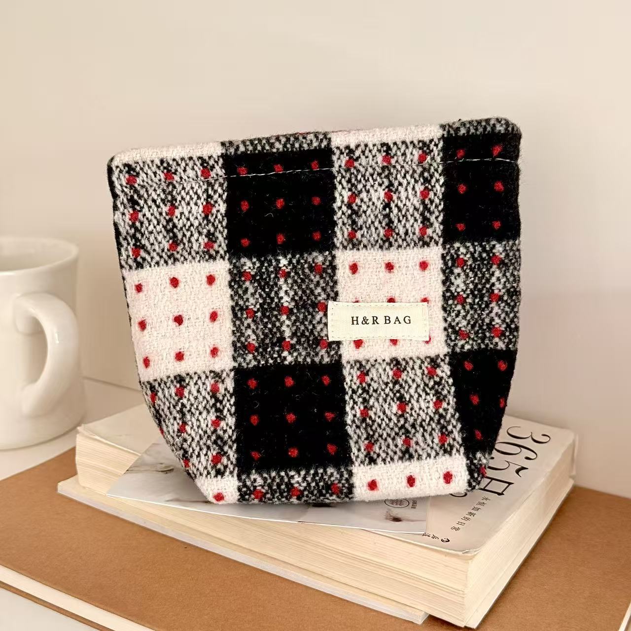 Vintage Plaid Makeup Bag - DippedShop Wholesale - #5875