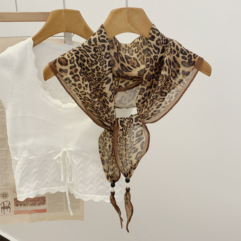Vintage Leopard Print Triangle Silk Scarf MK2BLW6W6NSI72