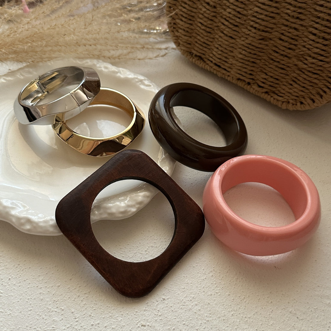 Irregular Layered Smooth Acrylic Bracelets DP25B591