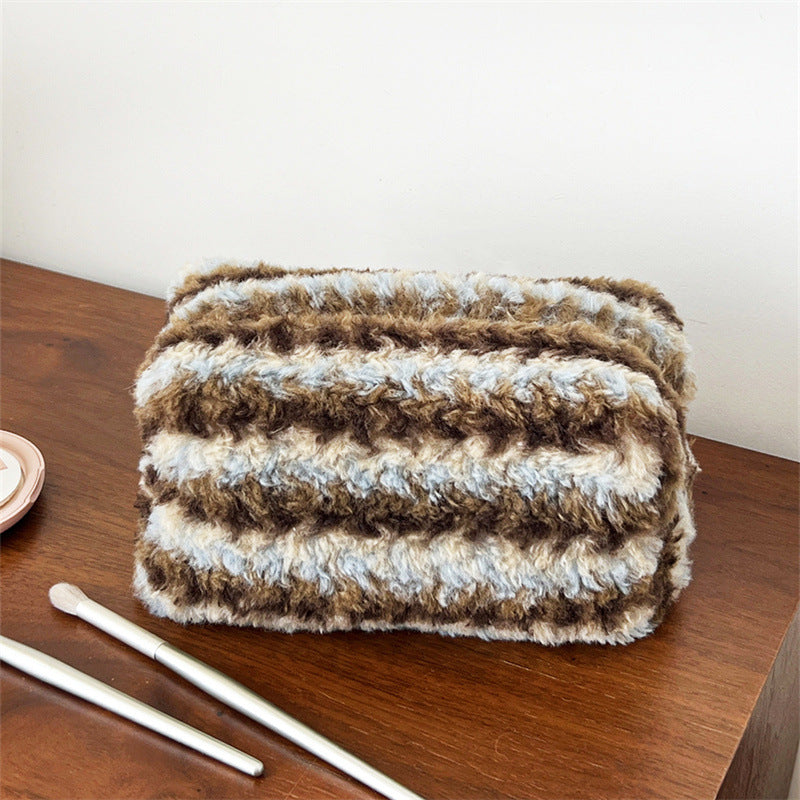 Color Block Plush Thick Large Capacity Cosmetic Bag 6C5CO266