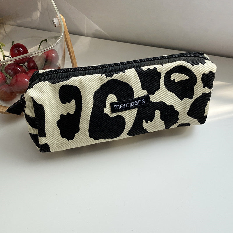 Aesthetic Checkered Large Capacity Stationery Pouch 6S10BOB1050