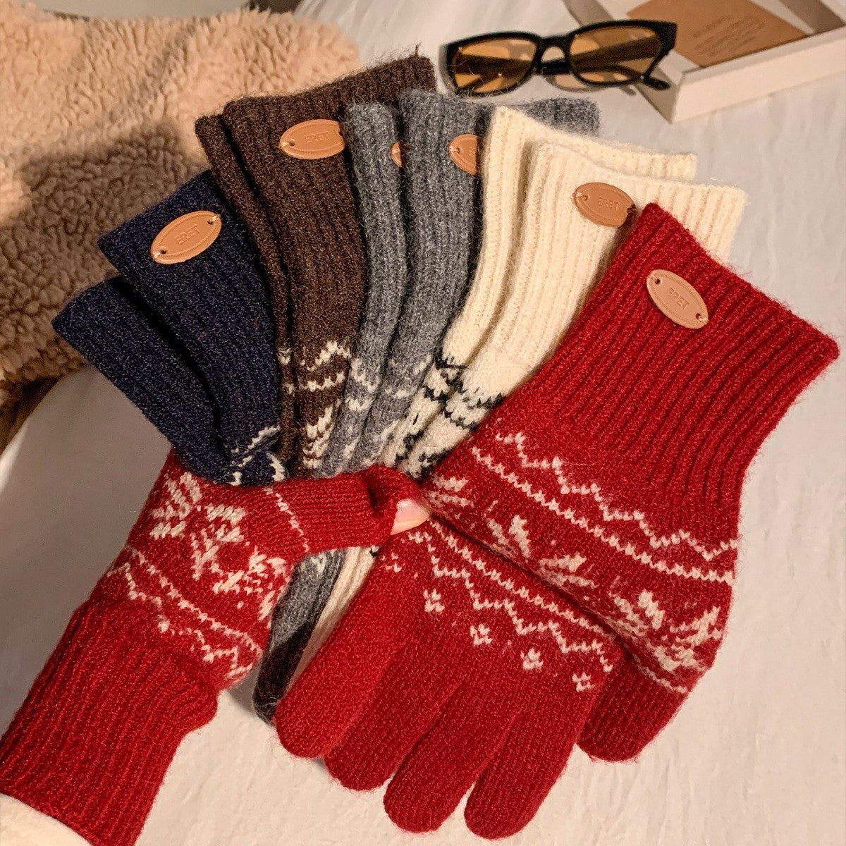 Fair Isle Touchscreen Knit Gloves - DippedShop Wholesale - #4531