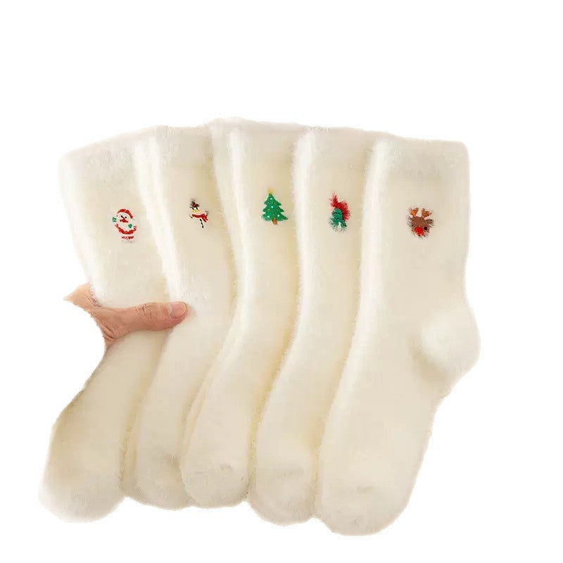 Soft Christmas Embroidered Fuzzy Socks 6W8FSO902
