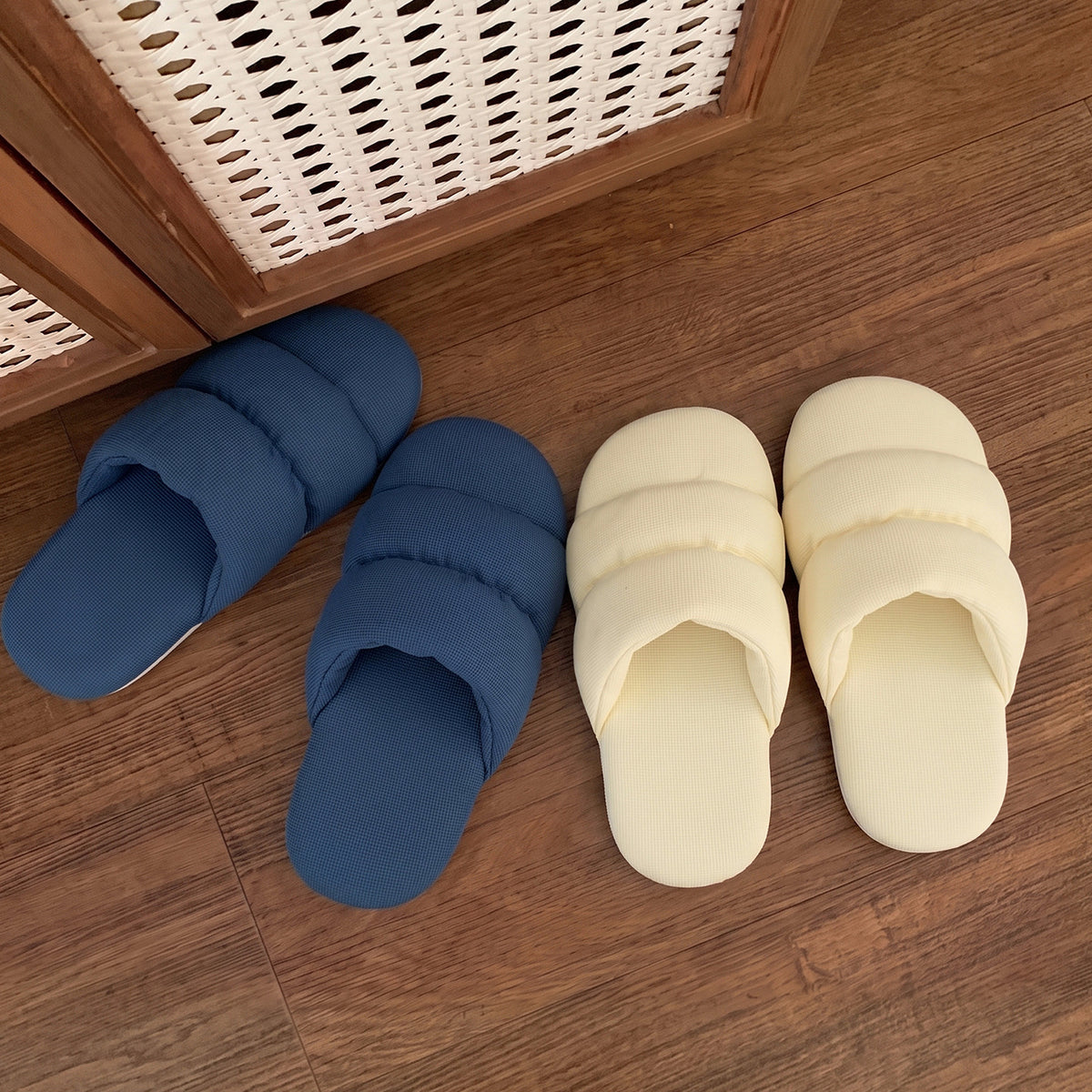 Puffy Padded Sold Colro Quiet Indoor Slippers 6W8FSP289