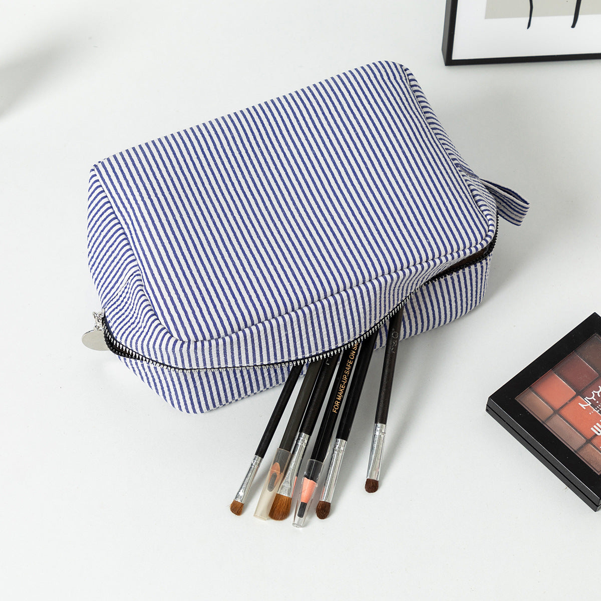 Minimalist Striped Cosmetic Bag - DippedShop Wholesale - #9763