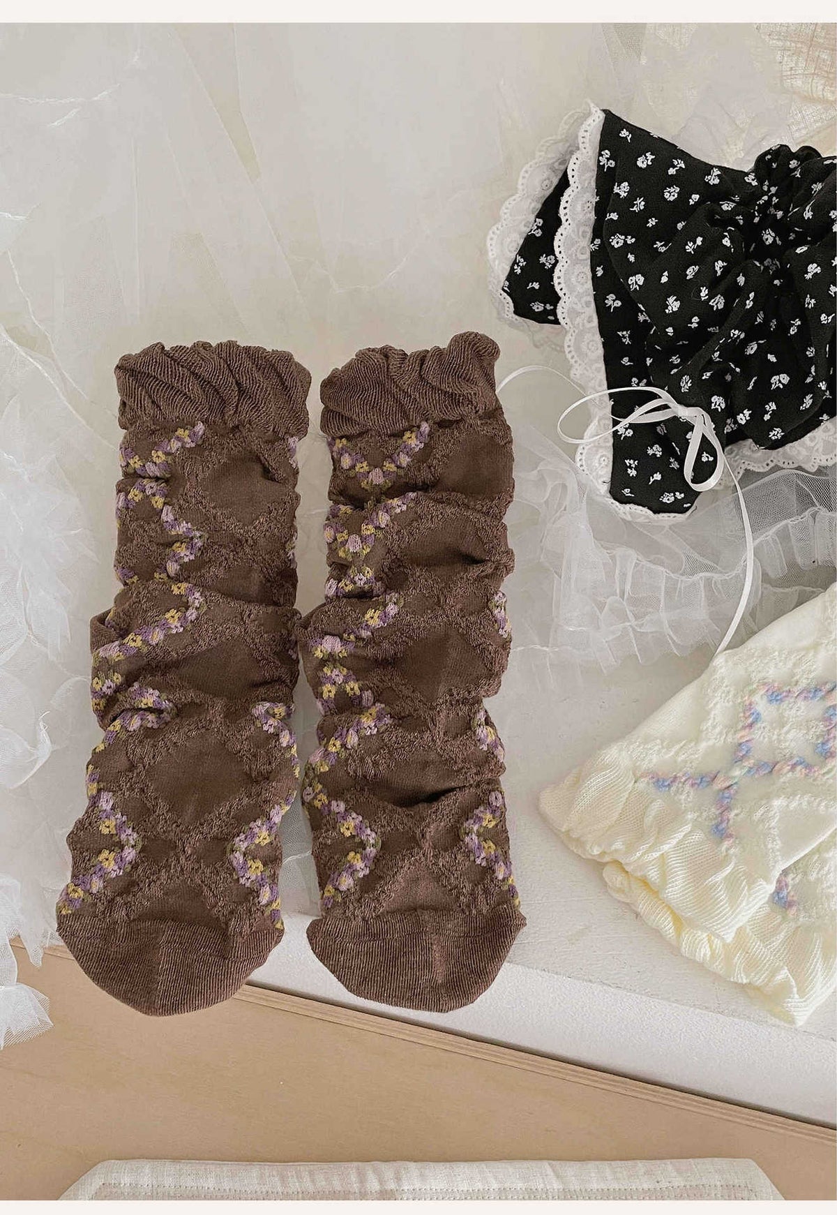 Floral Ruffled Crew Socks - DippedShop Wholesale - #0595