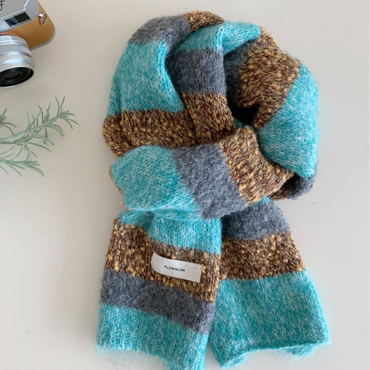 Striped Contrast Knit Scarf - DippedShop Wholesale - #5987