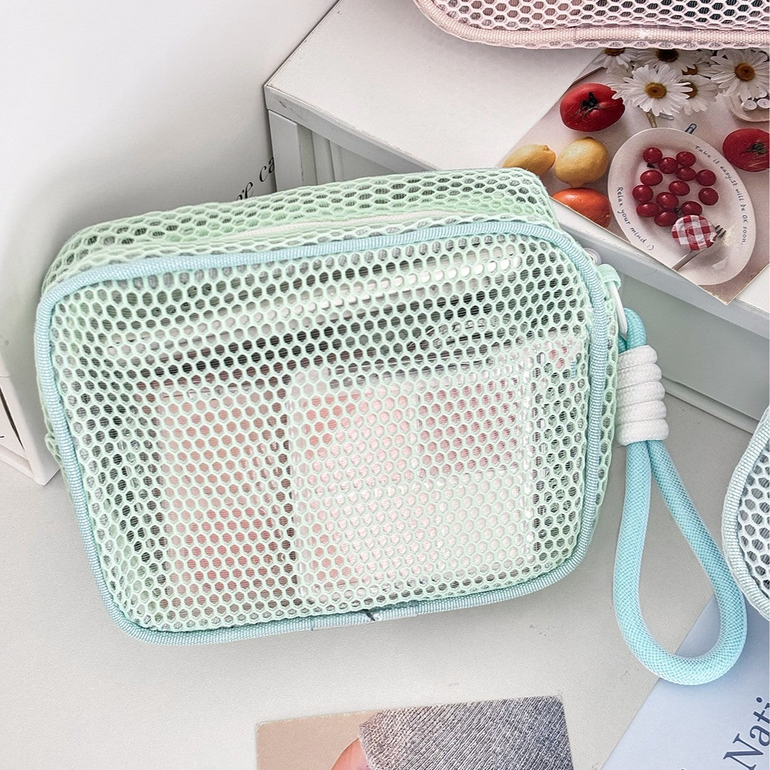 Dopamine Solid Color Mesh Hollow Makeup Bag MK2BW6S10BOB86