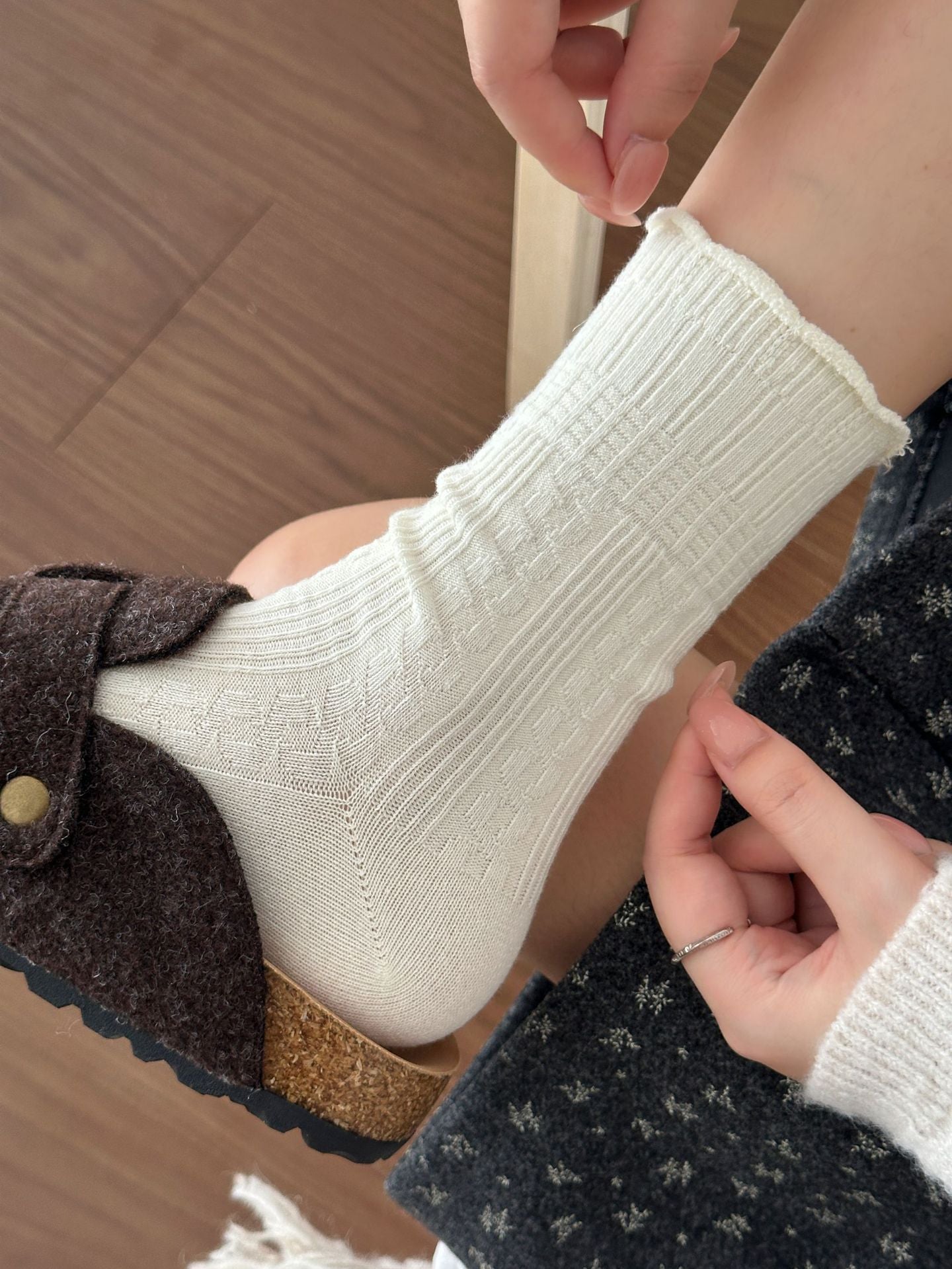 Casual Ruffled Trim Cotton Scrunch Socks 6W8FSO699