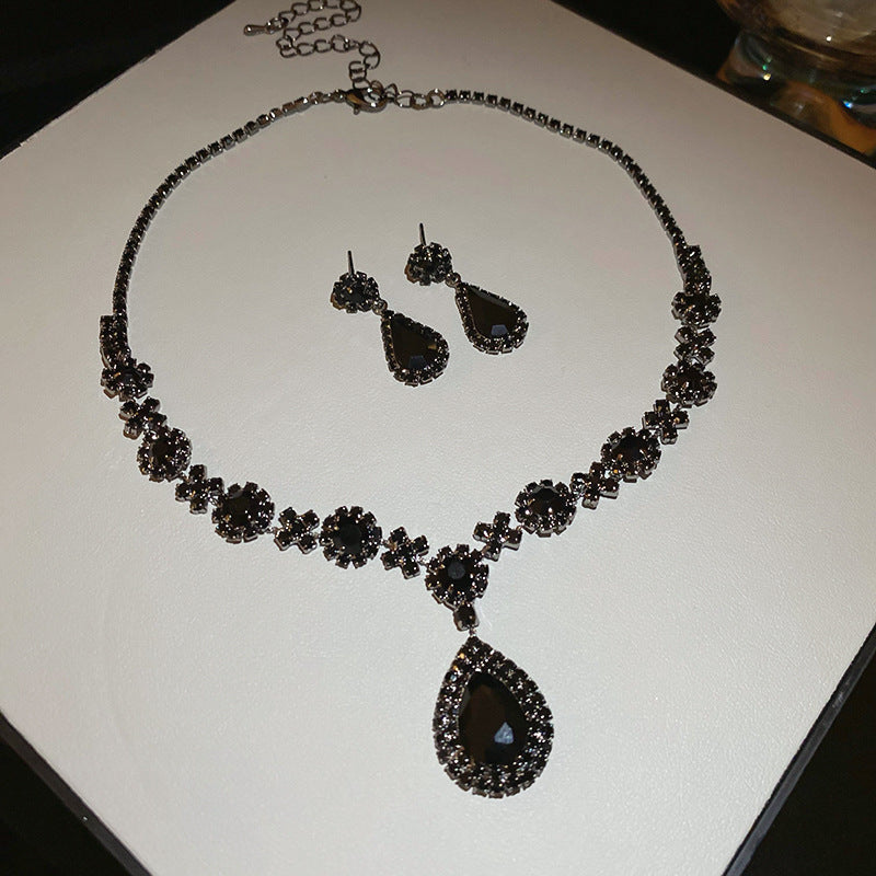 Stylish Rhinestones Tassel Choker Necklace 6W6JNC978