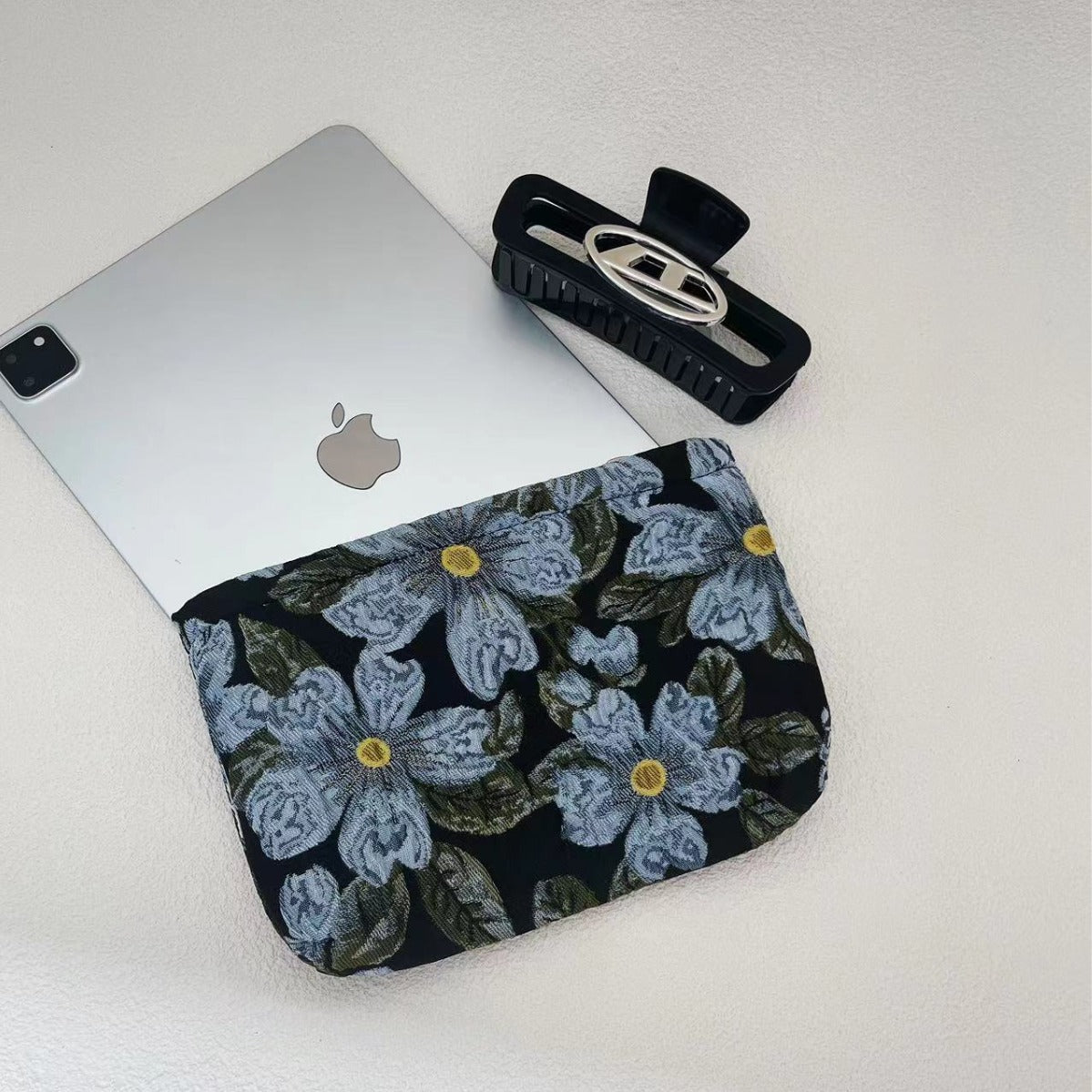 Flower Embossed Large Capacity Makeup Bag MK2BW6W10BOB406