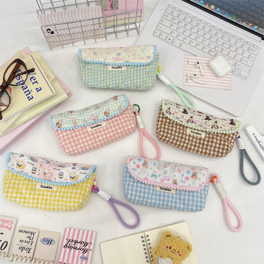 Cartoon Print Splice Portable Makeup Pencil Pouch DP25E955