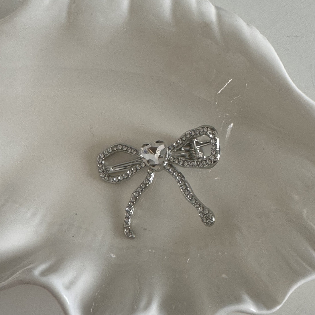 Silver Rhinestone Bow Heart Hair Clip DP25E873