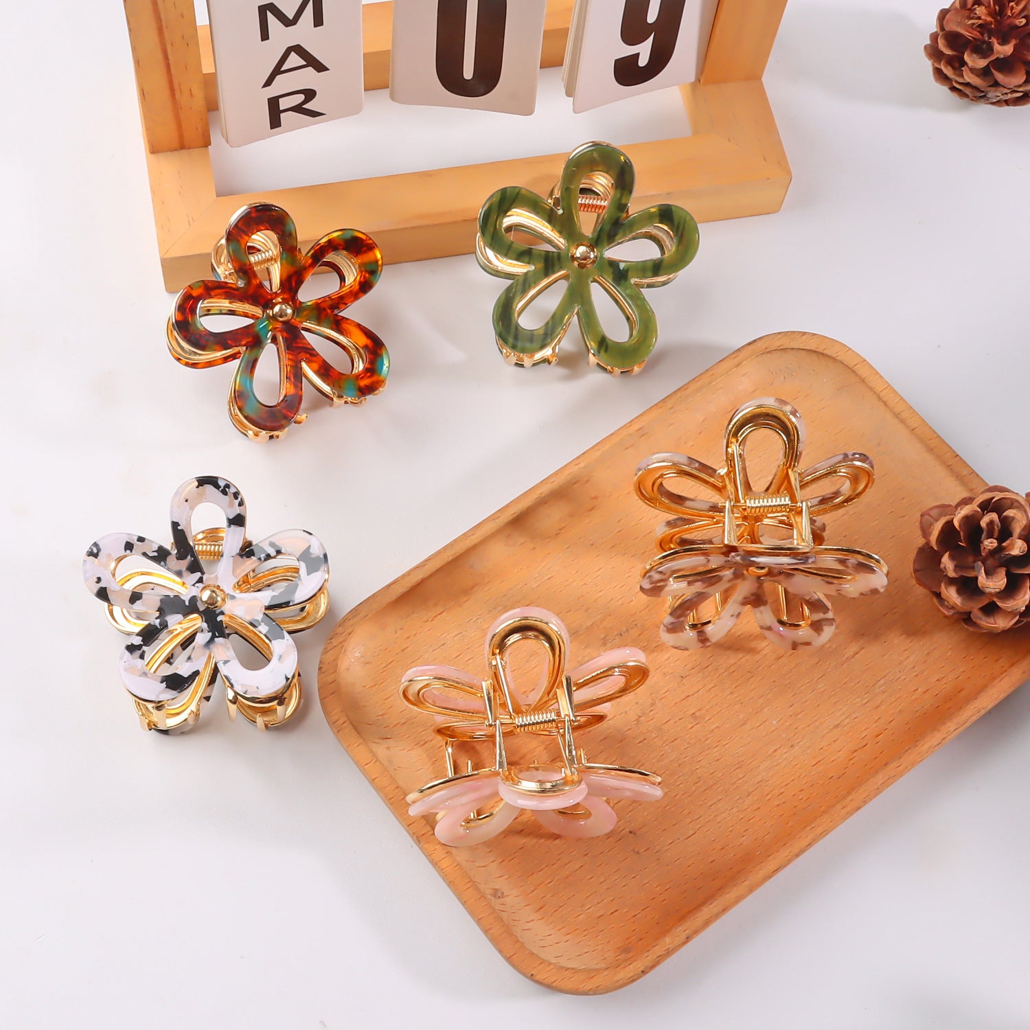 Danity Colorful Flower Mini Metal Hair Claw MK2PPM6W6HCP357