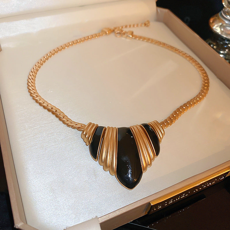 Chic Rhinestone Geometry Shape Choker Necklace 6W6JNC923