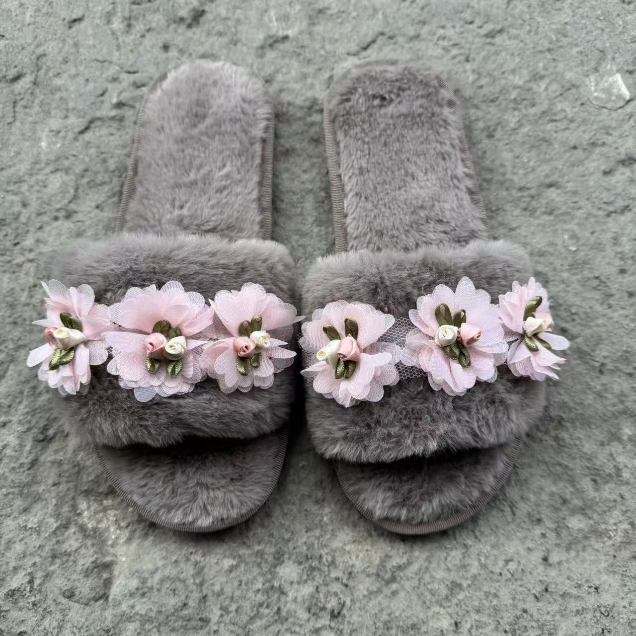 Plush Flower Indoor Slippers - DippedShop Wholesale - #7571