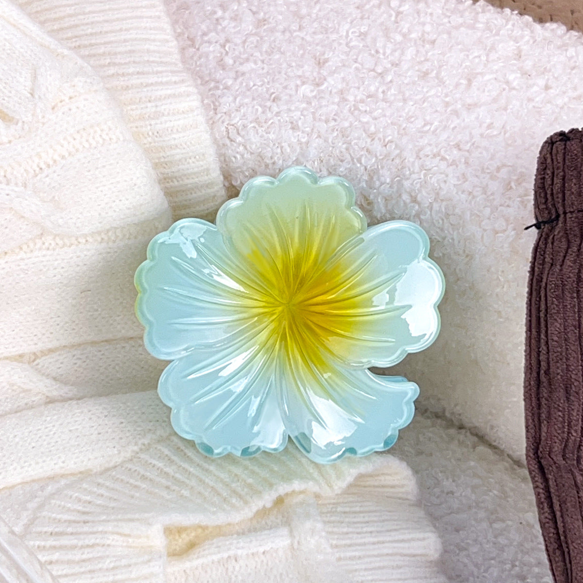 Fashion Flower Beach Mini Hair Claw 8AS6HCP284L