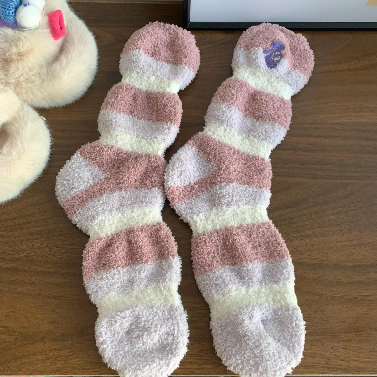 Cozy Fleece Striped Floor Socks 6W8FSO886
