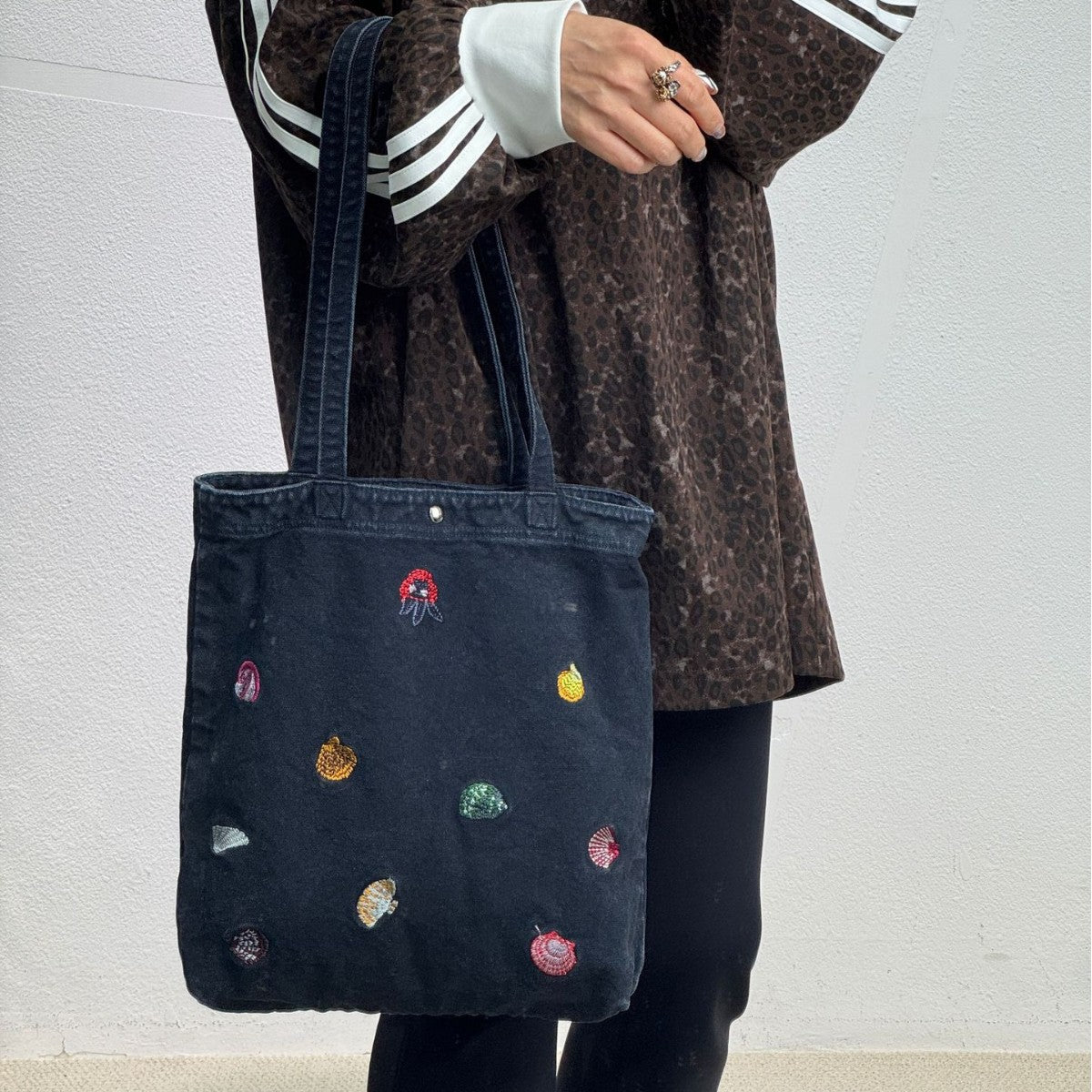 Cute Funny Animal Embroidery Lightweight Shoulder Bag 6W10BBG2501