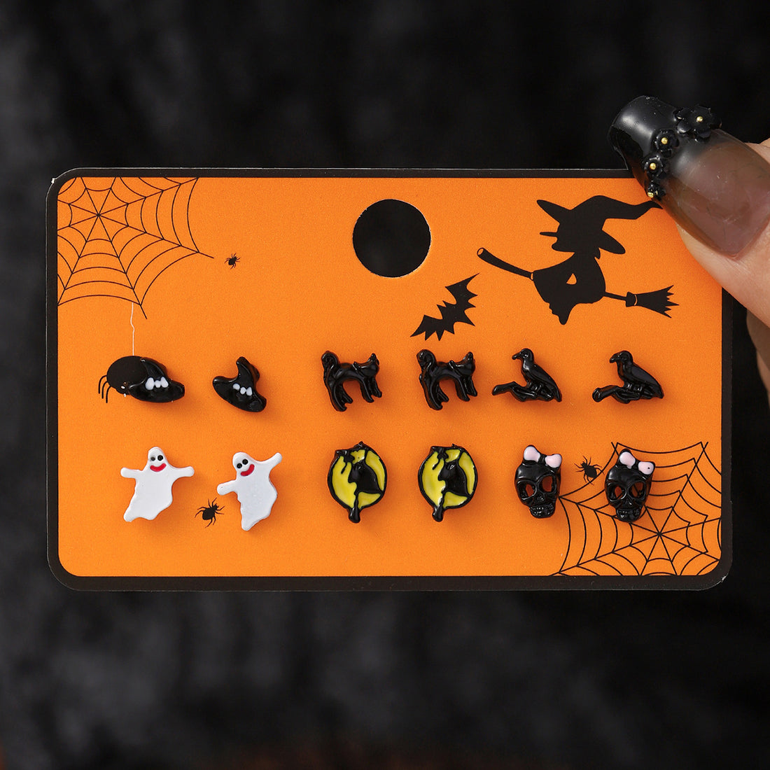 5+Cartoon Simple Skull Halloween Earrings DPJE2720