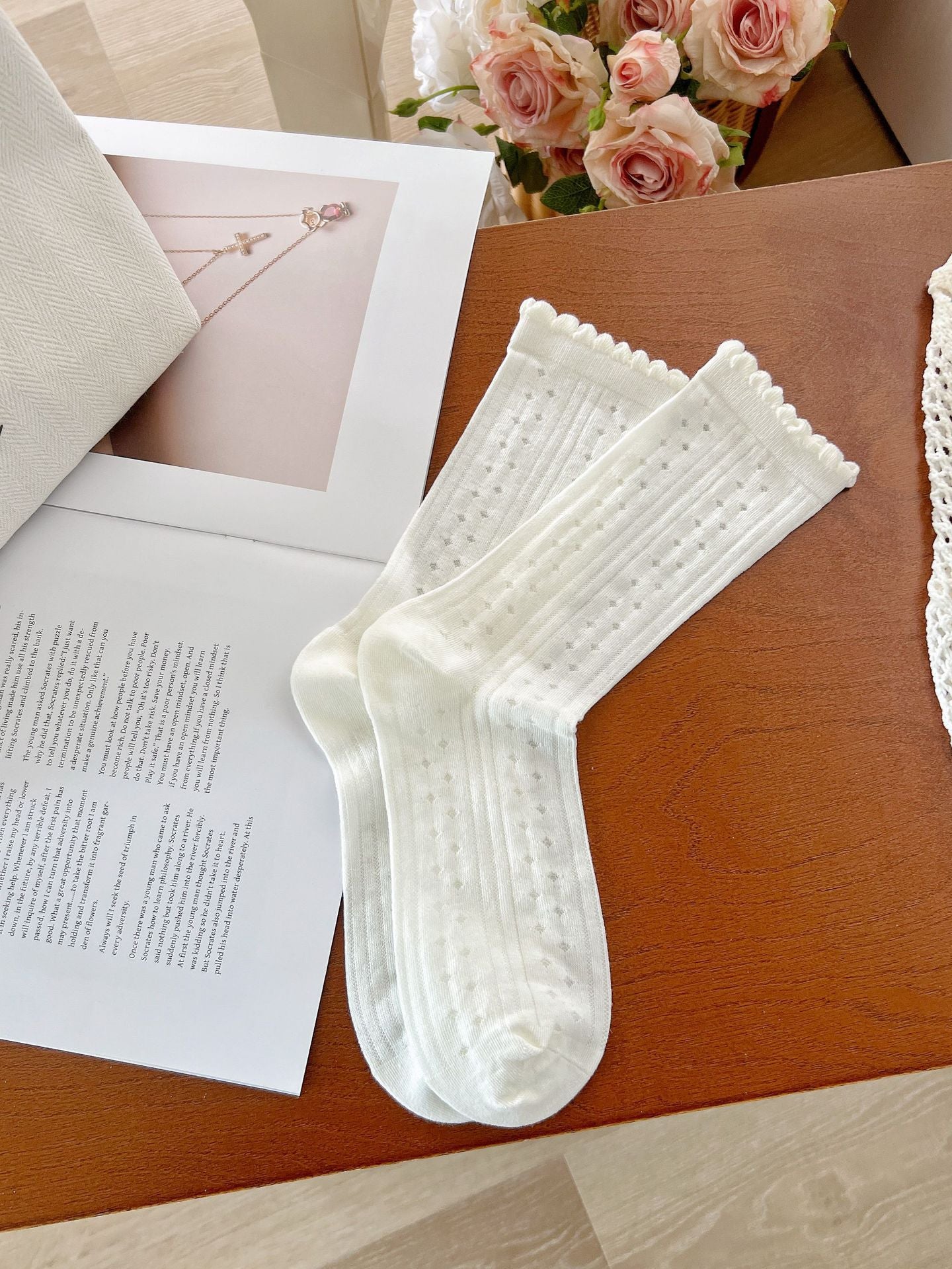 Floral Jacquard Ruffled Socks - DippedShop Wholesale - #6467