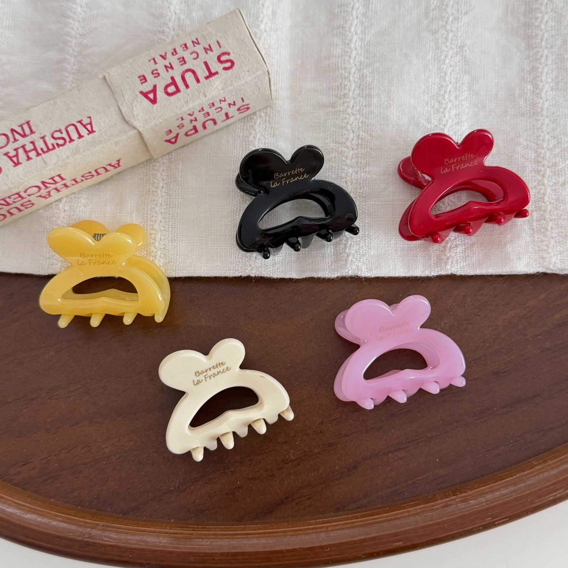 Simple Solid Color Hollow Mini Hair Claw 6W6HCP1286