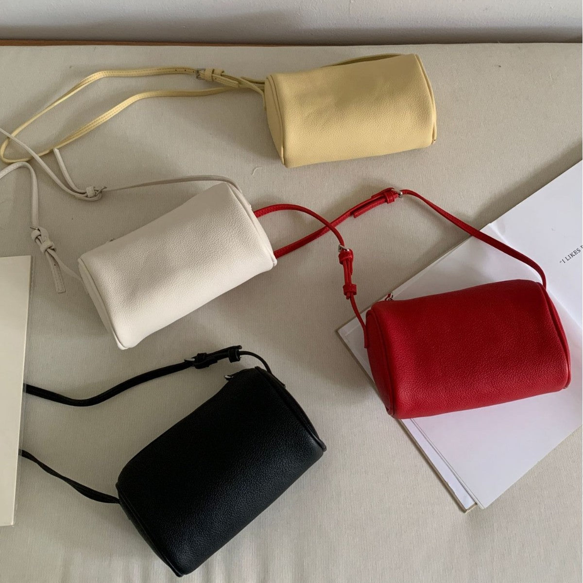 Minimalist Solid Color PU Crossbody Bag 6W10BBG1355