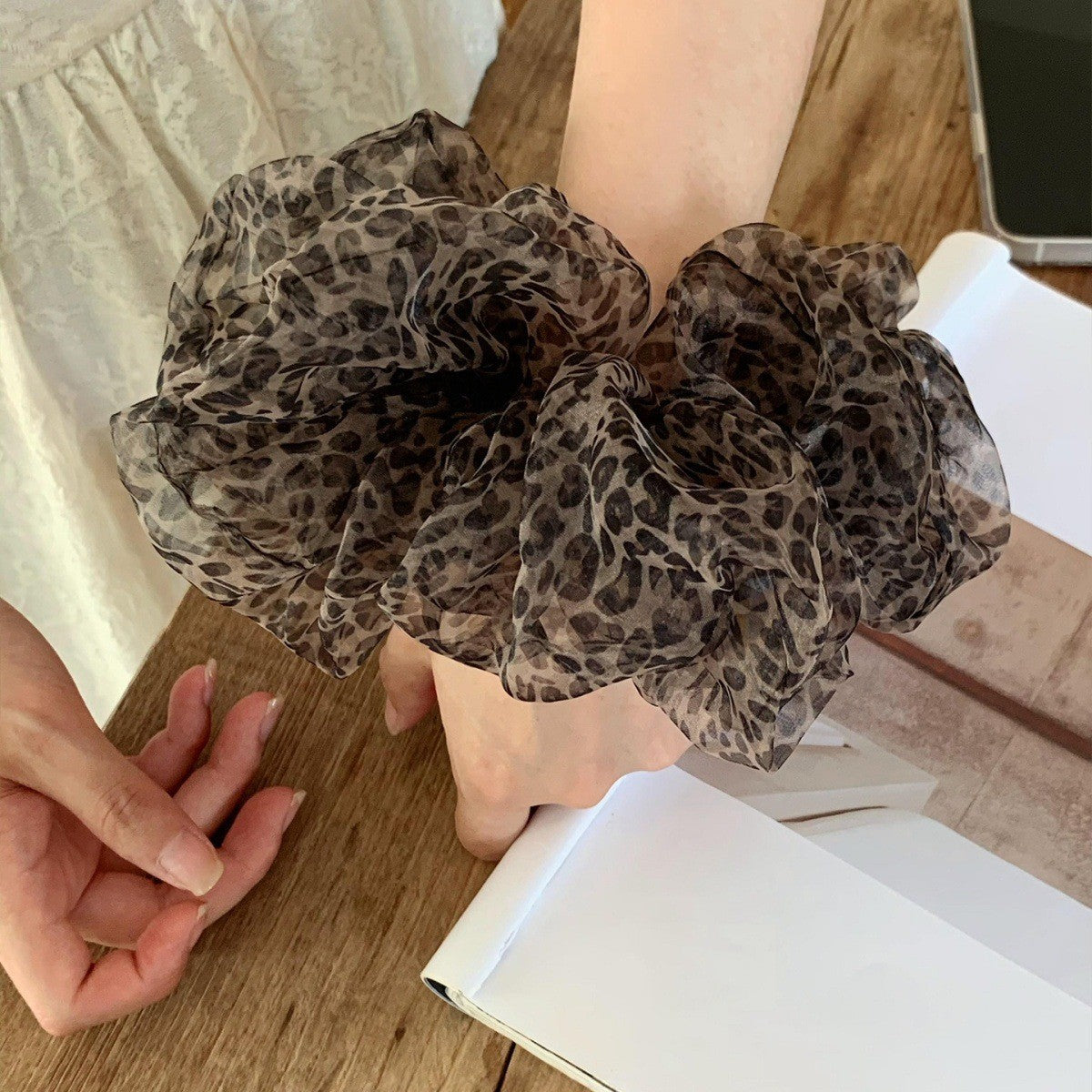 Brown Leopard Print Mesh Hair Scrunchie MK2BW6W6HSR40