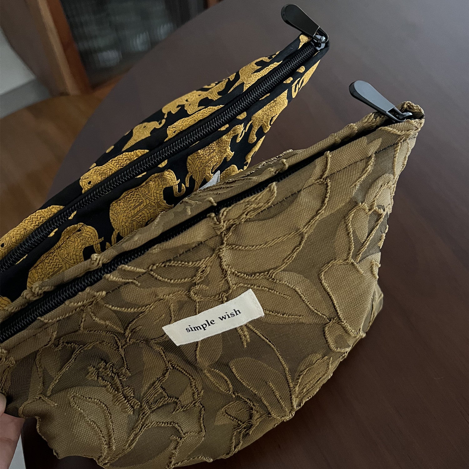 Vintage Elephant Jacquard Portable Makeup Bag MK2BW6S10BOB76