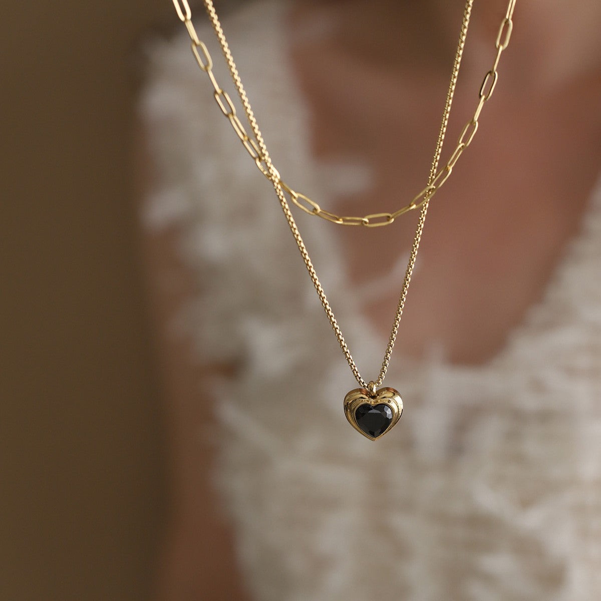 Vintage Double Layered Black Heart Pendant Necklace 6W6JNC1072
