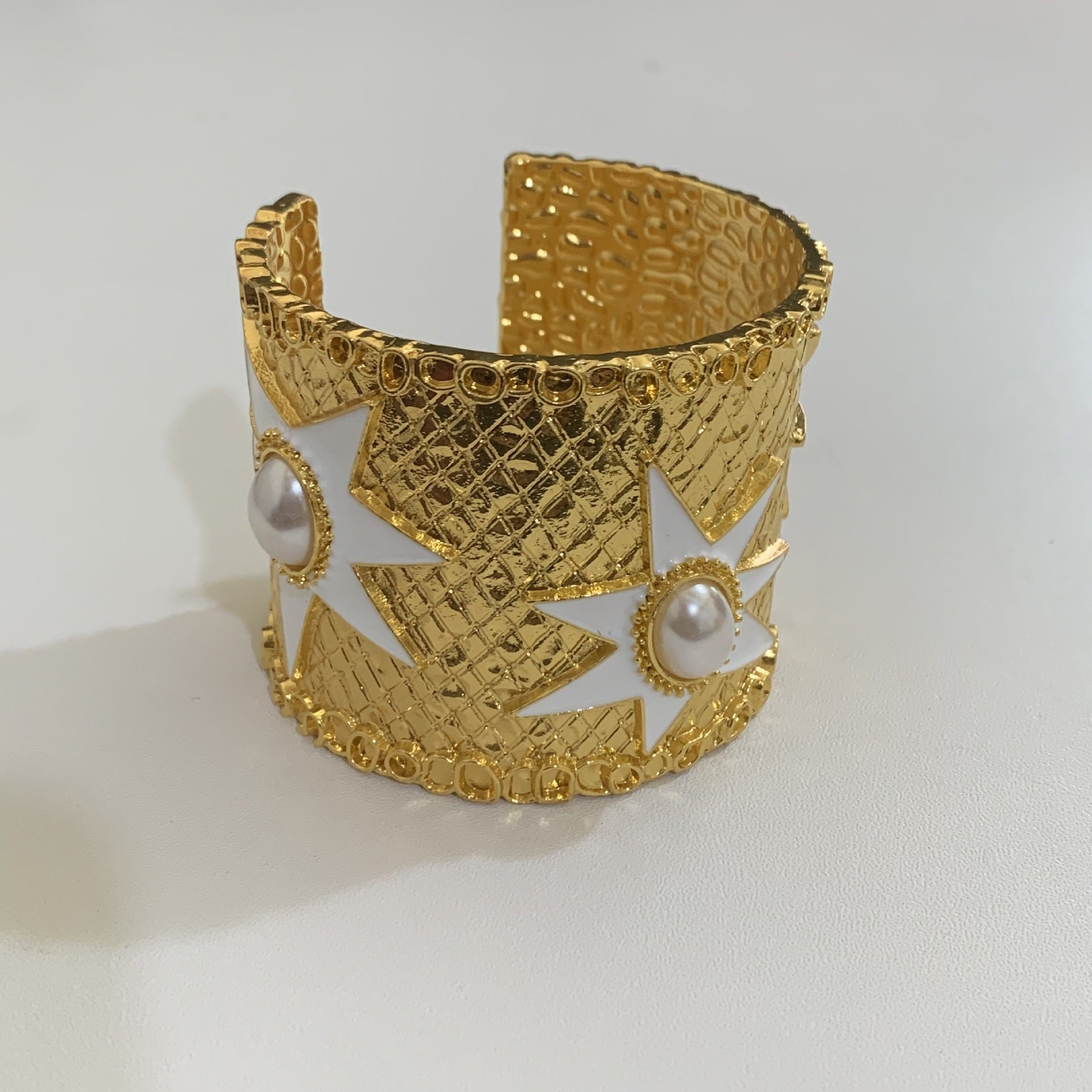 Stylish Pearl Gold Plated Wide Open Cuff Bracelet 6W6JBR617