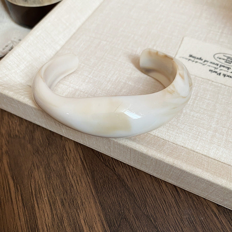 Stylish Shell Pearl Resin Bang - DippedShop Wholesale - #2083