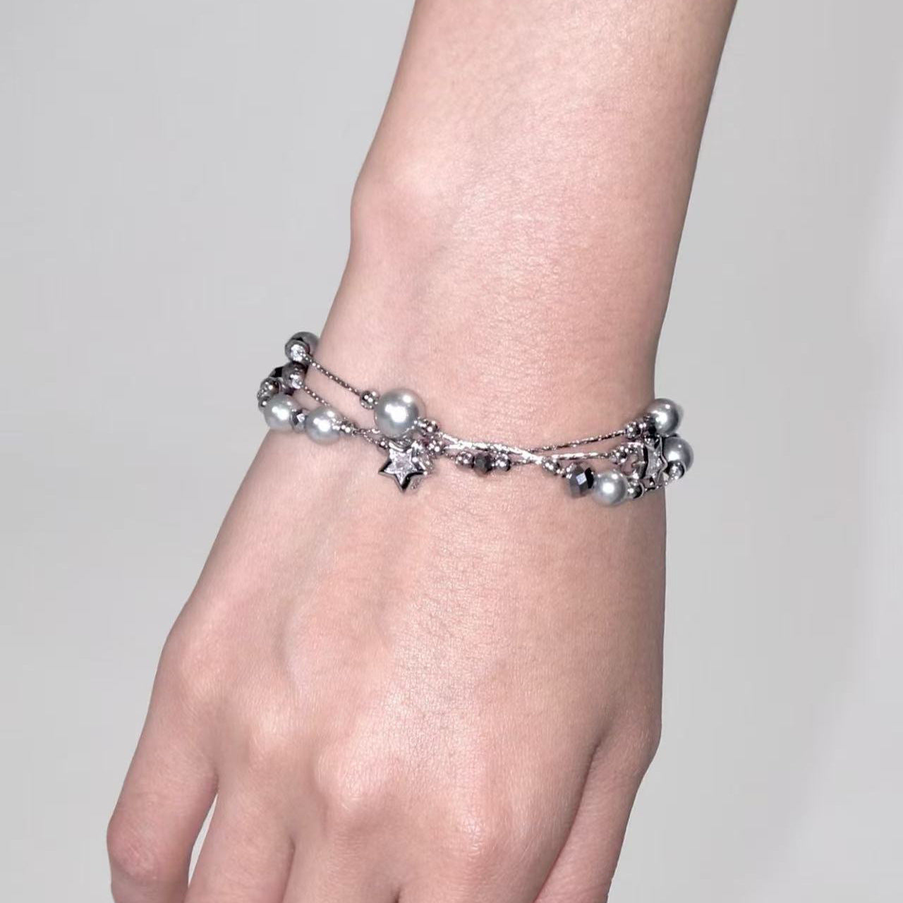 Classic Muti-Layered Pearl Beaded Chain Bracelet 6W6JBR364