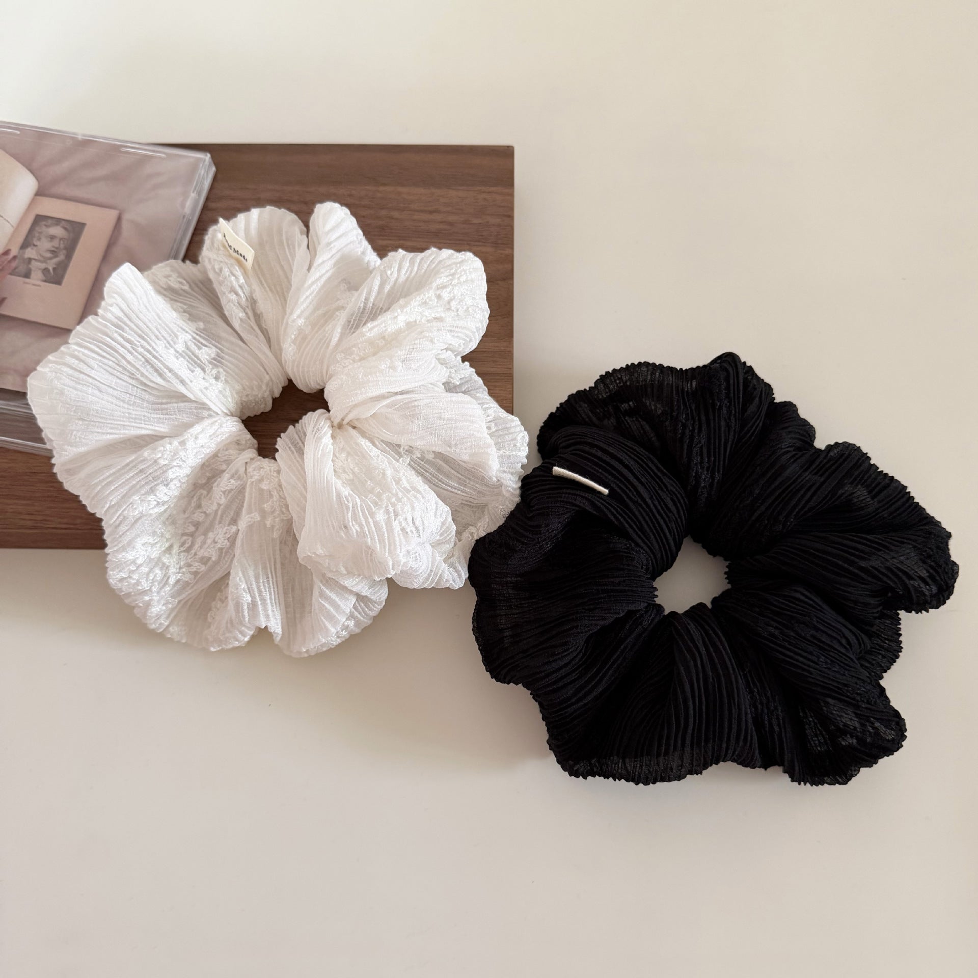 Elegant Floral Embroidery Ruffled Hair Scrunchies MK2BW6W6HSR80