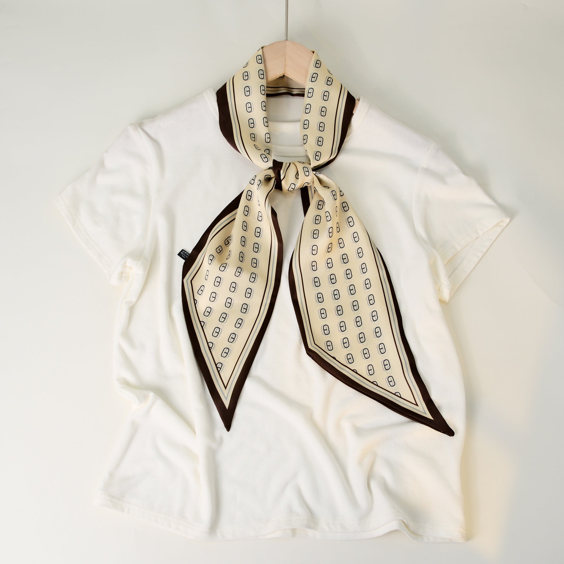 Stylish Checkerboard Pattern Silk Scarf 6W6NSI259